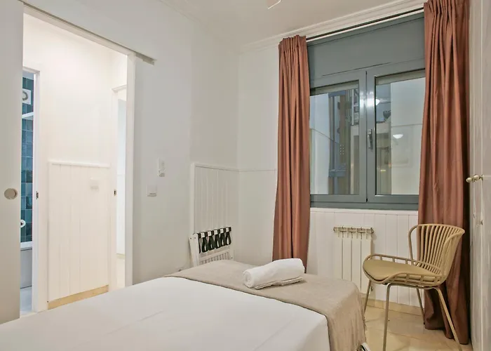 Anton's Downtown Apartman